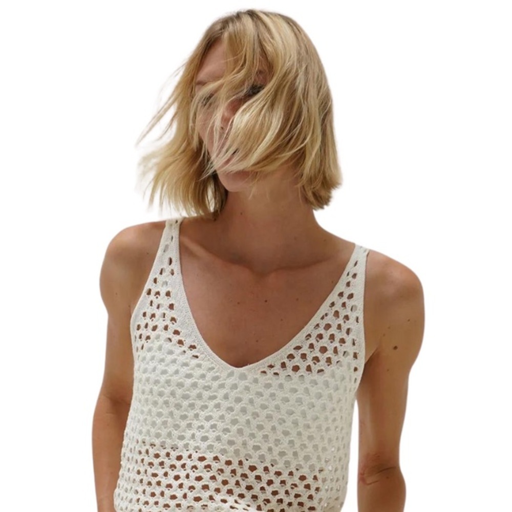 NWOT Zara Open Knit V-Neck Tank in White Size L